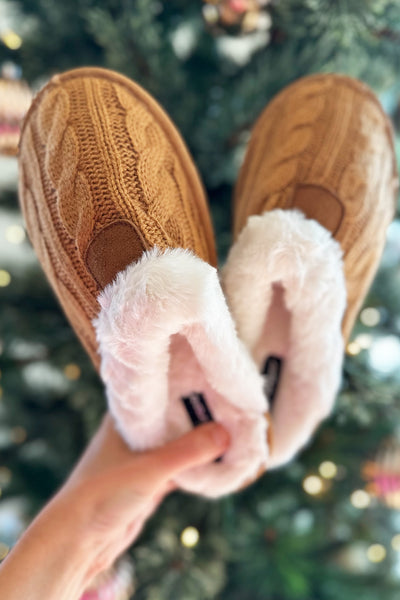 Fur Lined Cable Knit Slippers White